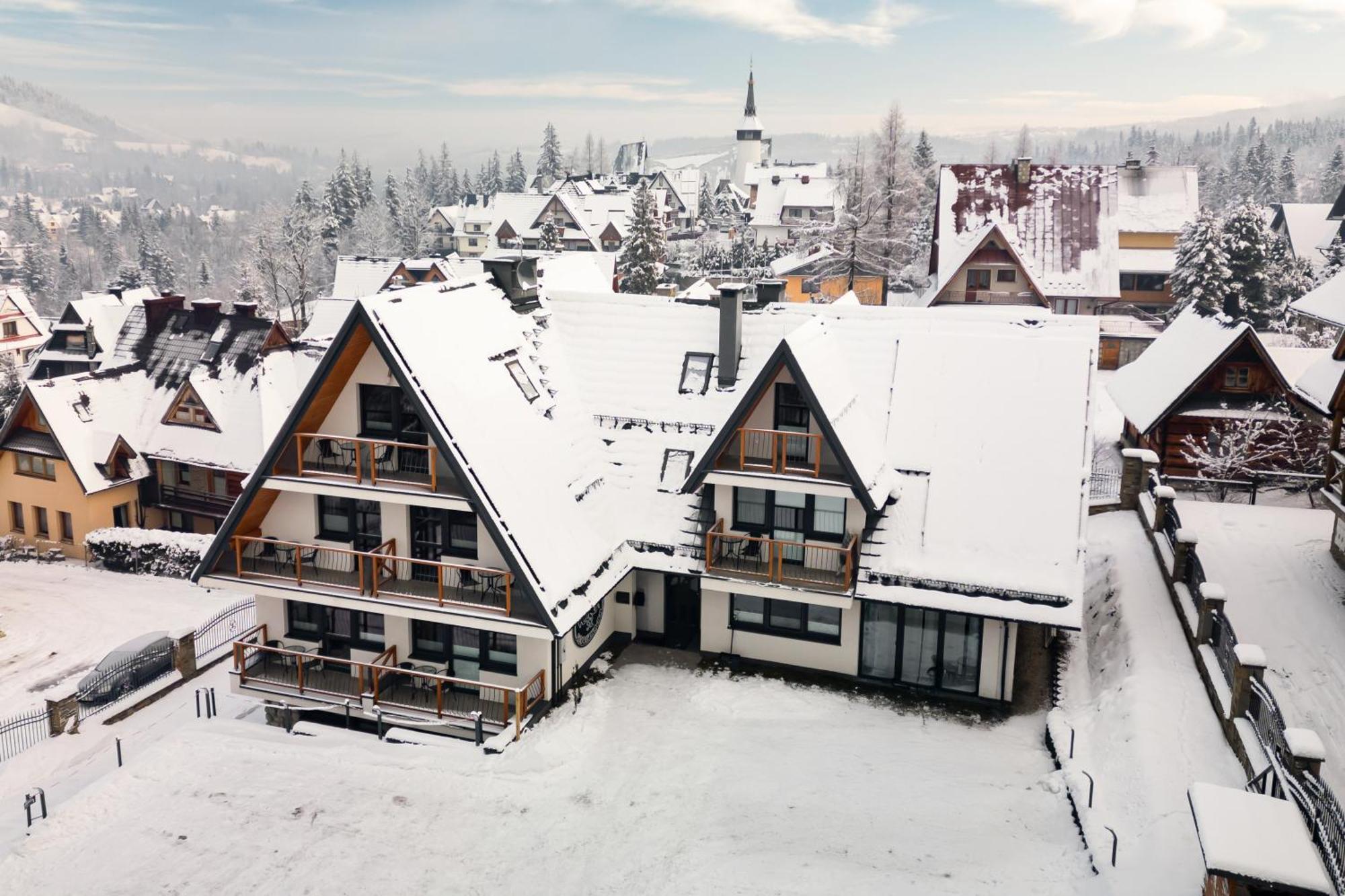 Willa 52 Residence & Spa - Apartamenty Krzeptowki Zakopane By Rentilopl — Photos 1